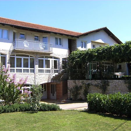 Pansion Pero Elez Medjugorje Hotell Exteriör bild
