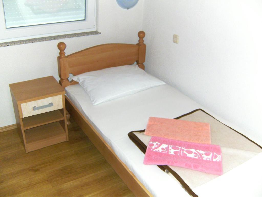 Pansion Pero Elez Medjugorje Hotell Rum bild